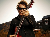 Neal Schon